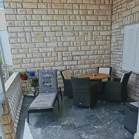 Apartment Monika *